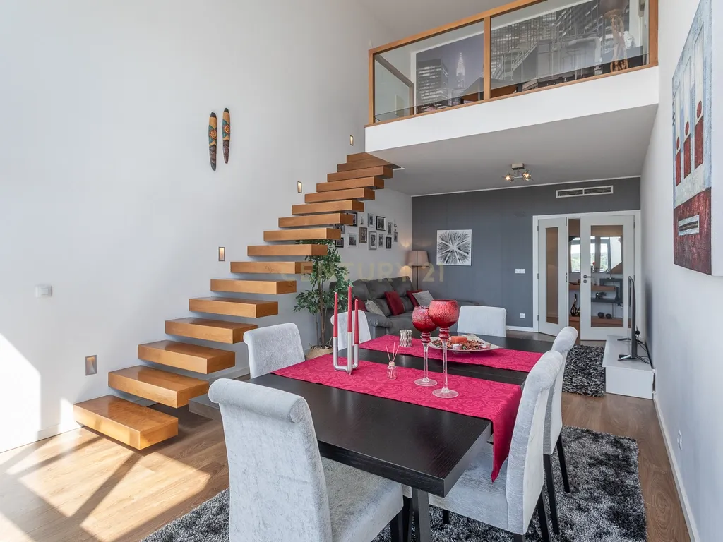 DUPLEX T4 +1 | TERRAÇOS D’AMORA - SEIXAL - Image 2