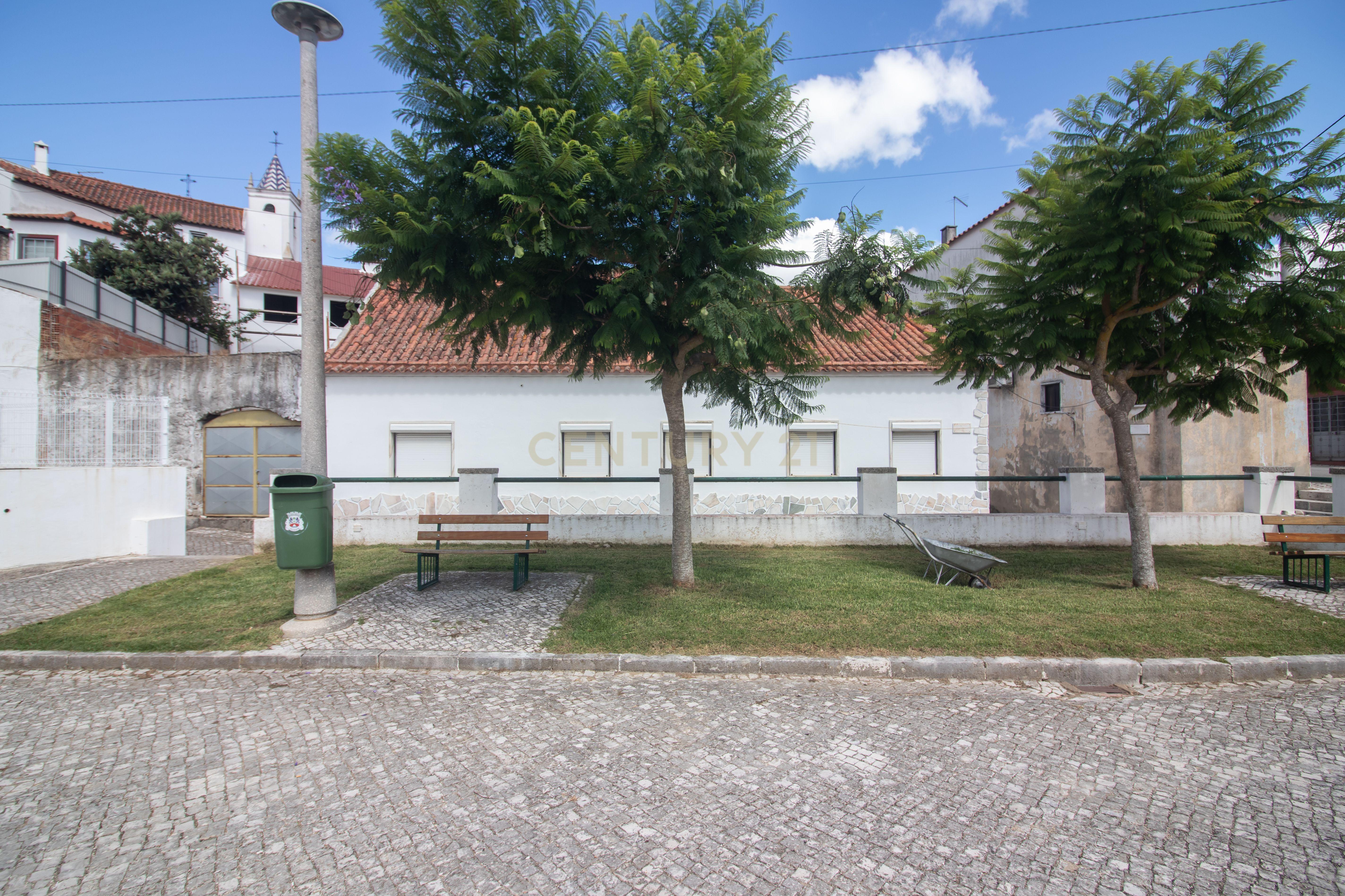 Moradia T4 em Alcoentre, €260.000