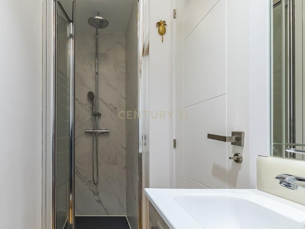  - Image 3