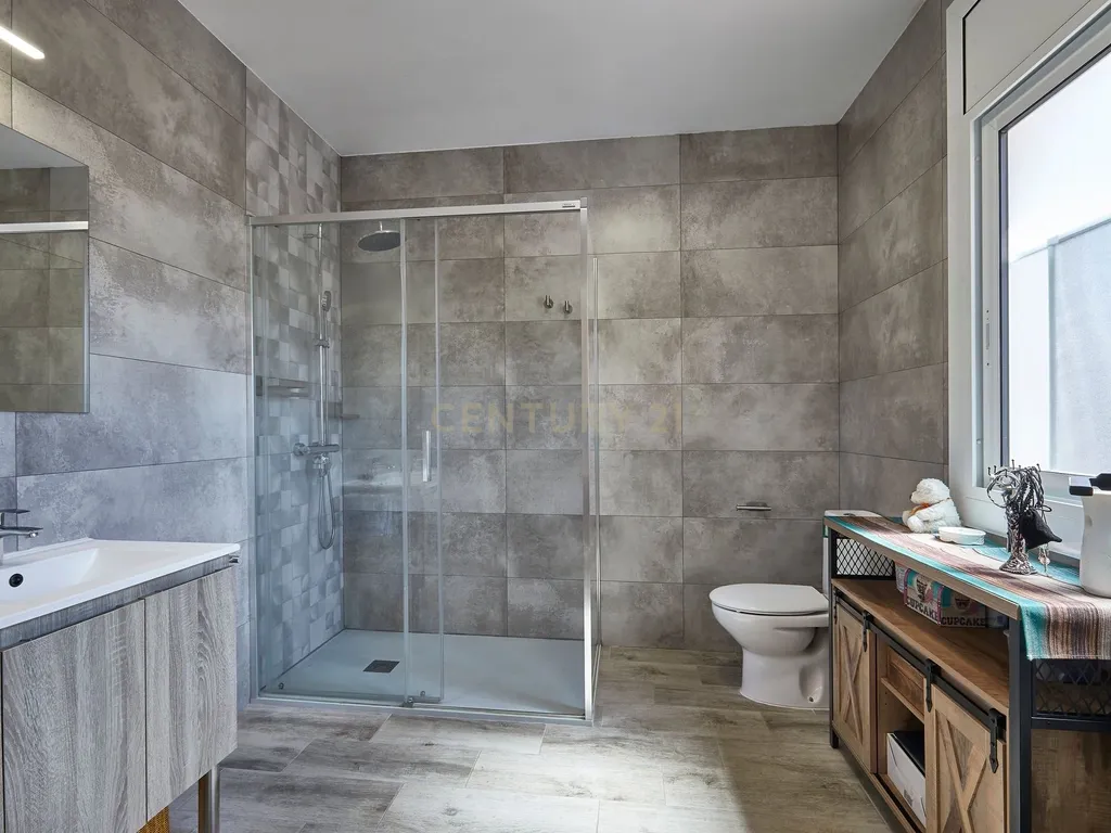 Apartamento T3 em Localização Privilegiada em Lisboa - Image 20