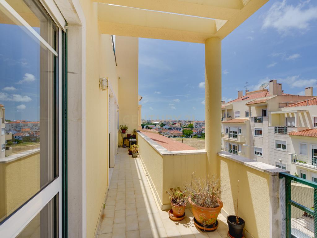 Apartamento T4 | Para Venda | Jardins da Aguilha – São Domingos de Rana | 3º Andar com elevador| 190m² | Garagem | Cascais - Image 2