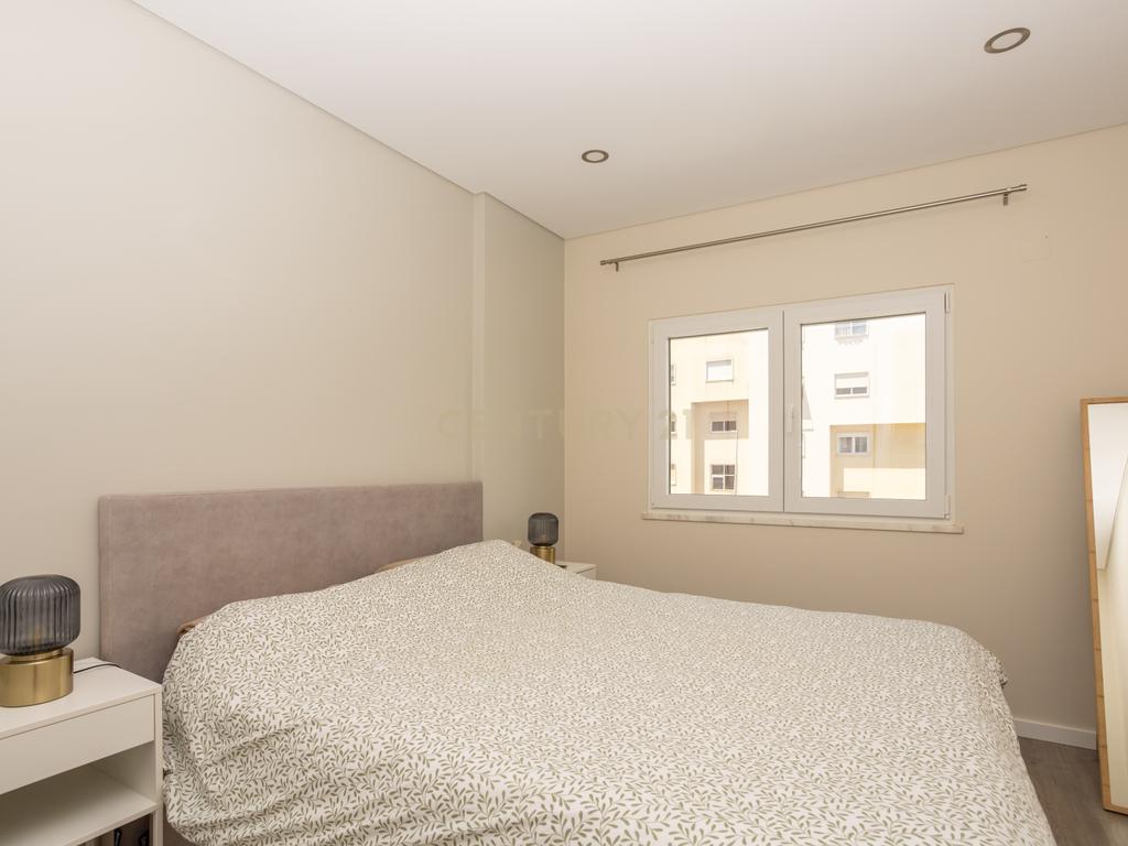 Apartamento T3 Remodelado | Bairro Novo | Seixal - Image 14