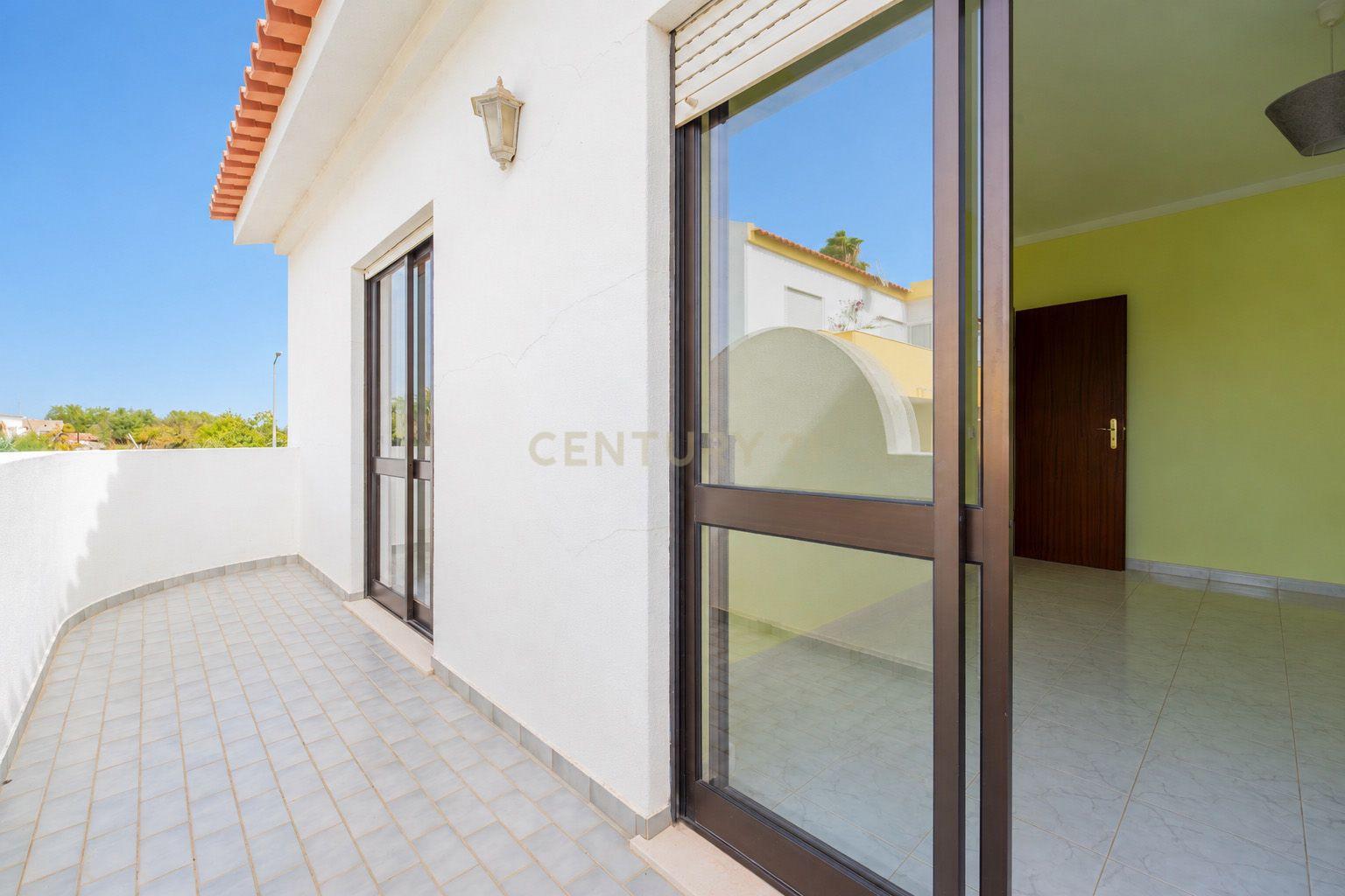 Apartamento T2 à venda em Estômbar e Parchal, Lagoa — foto 6