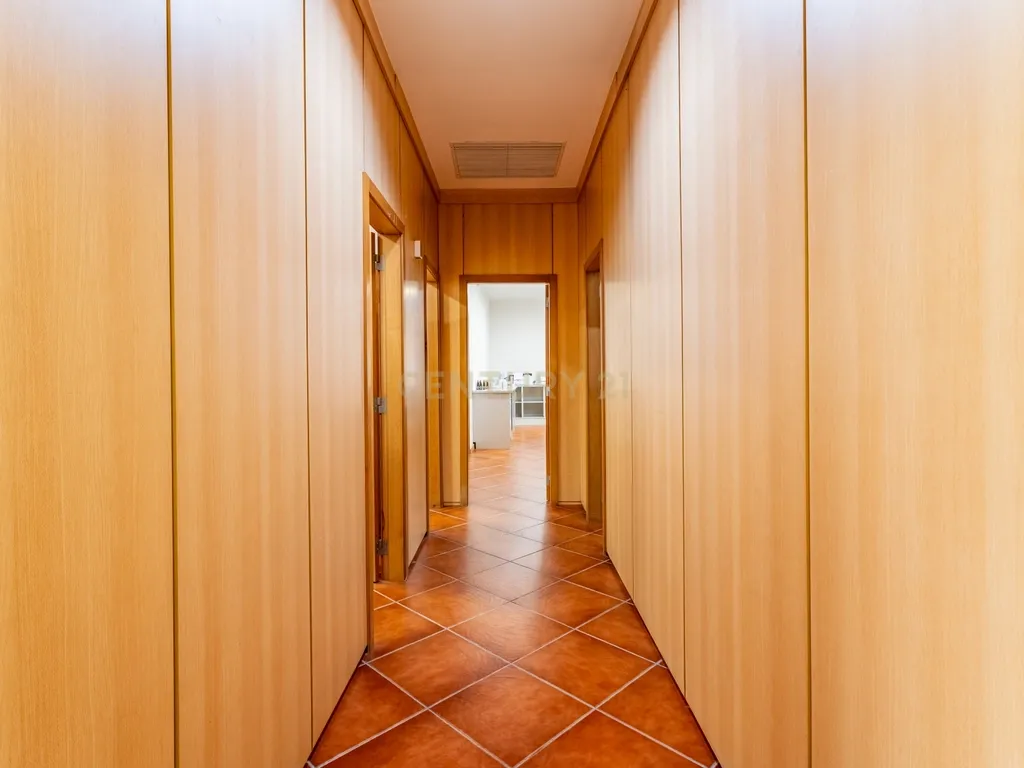 Loja em Alfragide, central, 367 m2 - Image 15