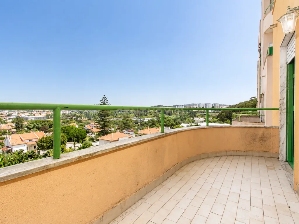 Apartamento T3 com Parqueamento e Arrecadação | Rio de Mouro - Image 23