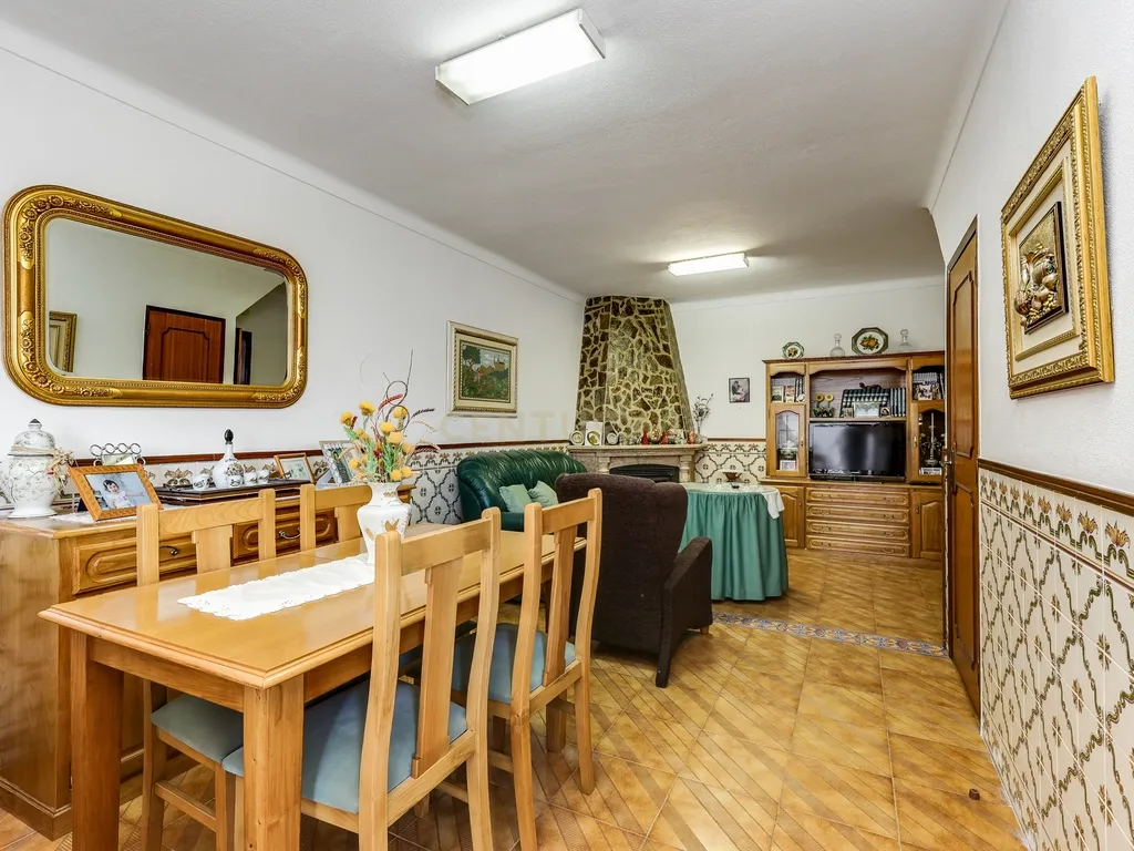 Moradia T8 de 288 m² no Centro de Montargil – Junto à Barragem - Image 12