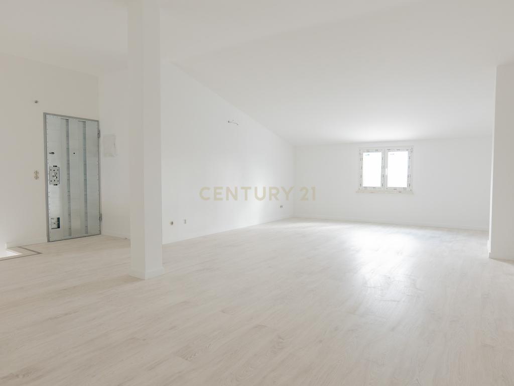 CONDOMINIO QUINTA DA LADEIRA - T2 e T3 COM TERRAÇOS, CHURRASQUEIRA E JARDIM - Image 8