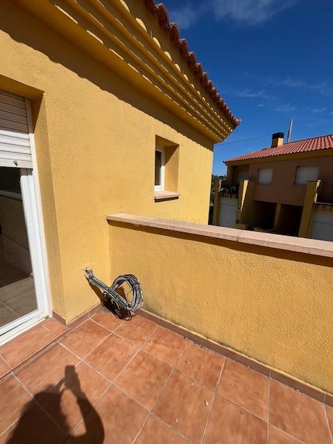 Luxuosa Moradia com Vista para a Montanha em Tarragona - Image 8