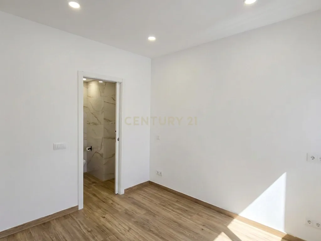 Apartamento Moderno em Portimão com Vista para o Rio - Image 8