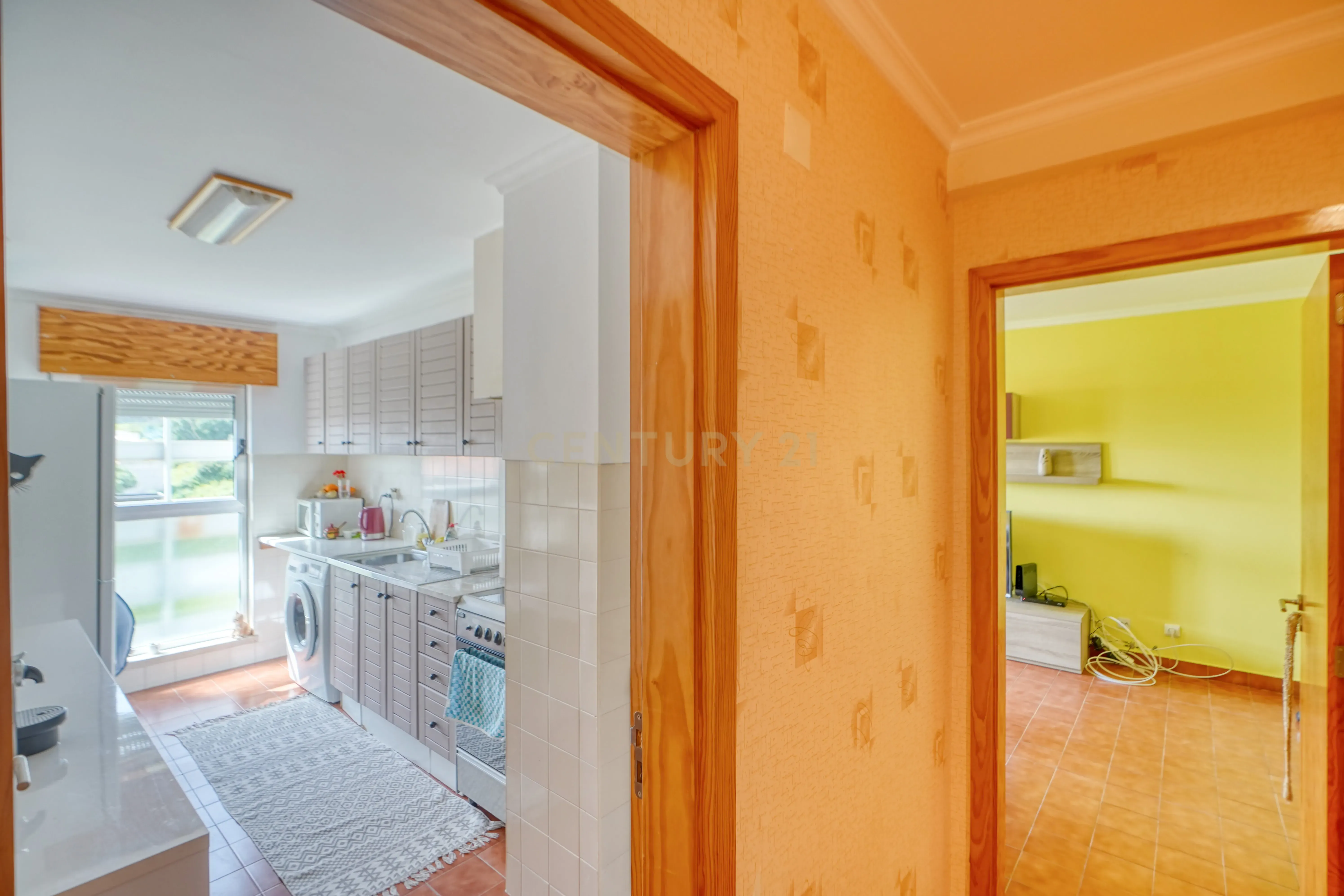 Apartamento T1 com Áreas Generosas e Vista Mar. Único!! - Image 10