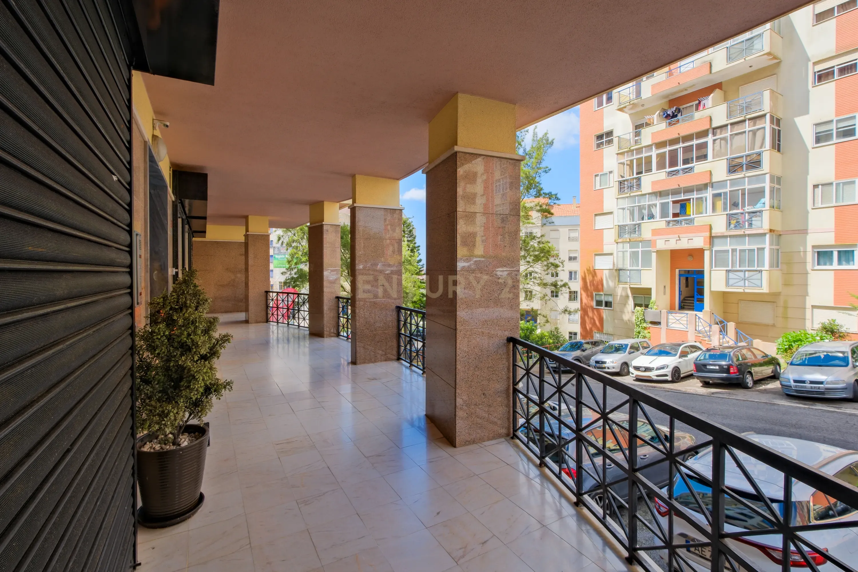 Duplex em Lisboa, Sintra: Espaço e Conforto com Vista Serra Sintra - Image 40