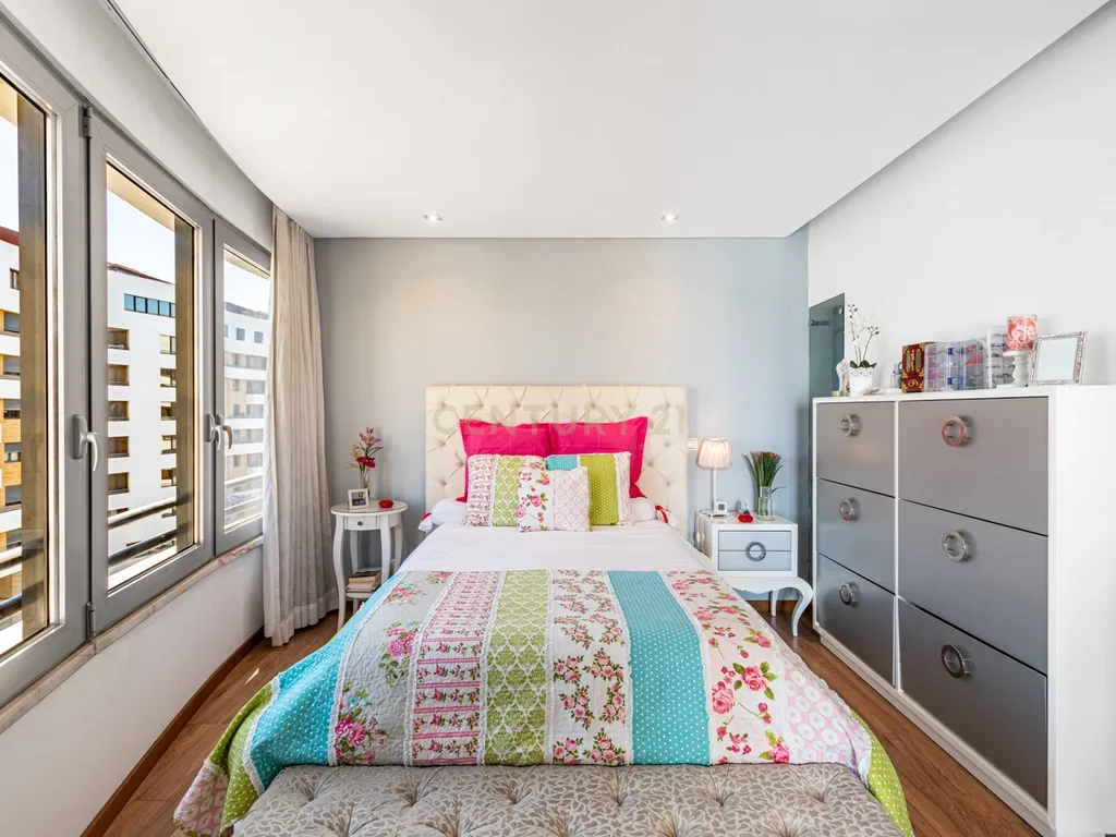 Apartamento T4 na prestigiada Urbanização Quinta do Infantado, Loures com Vista Panorâmica sobre as Lezírias - Image 26