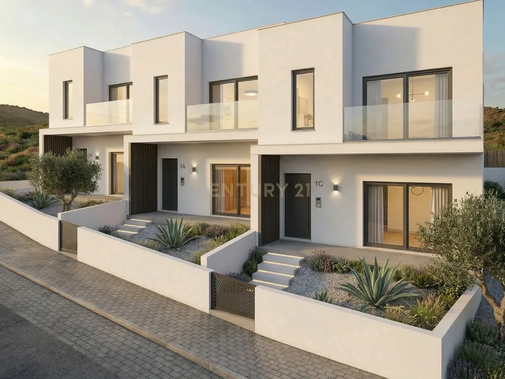 Excelente Terreno com Projecto Habitacional em Desenvolvimento - Image 2