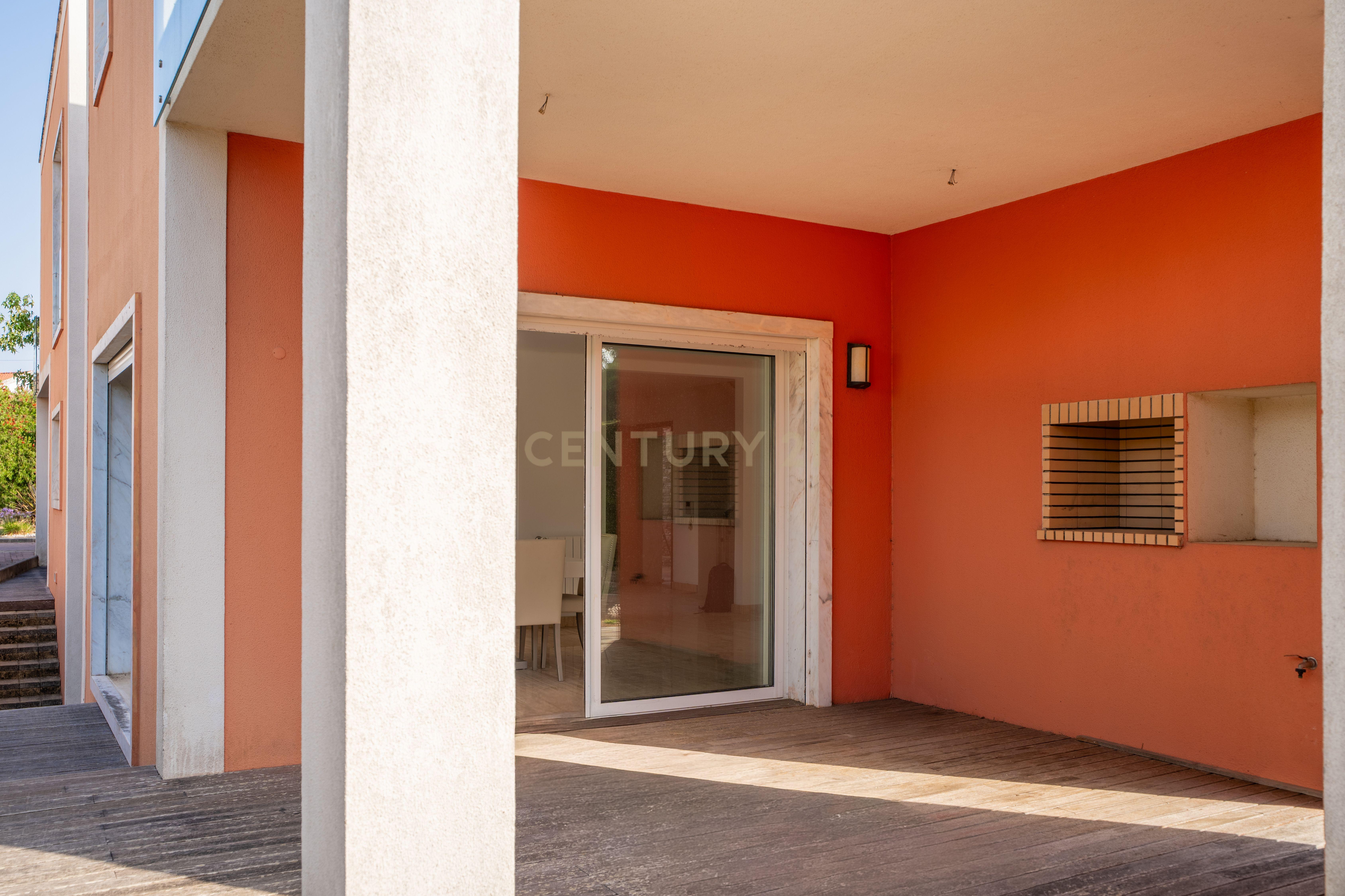 Fotografia 9 de Moradia T4 com Piscina Privativa | Bicesse, Cascais