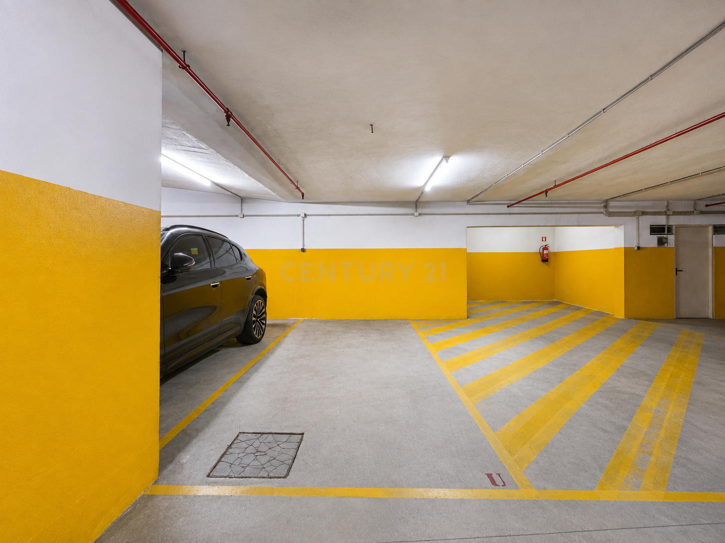 LUGAR DE GARAGEM 11,6 M² | ARRUMO 14,6 M² | BESSA | PORTO