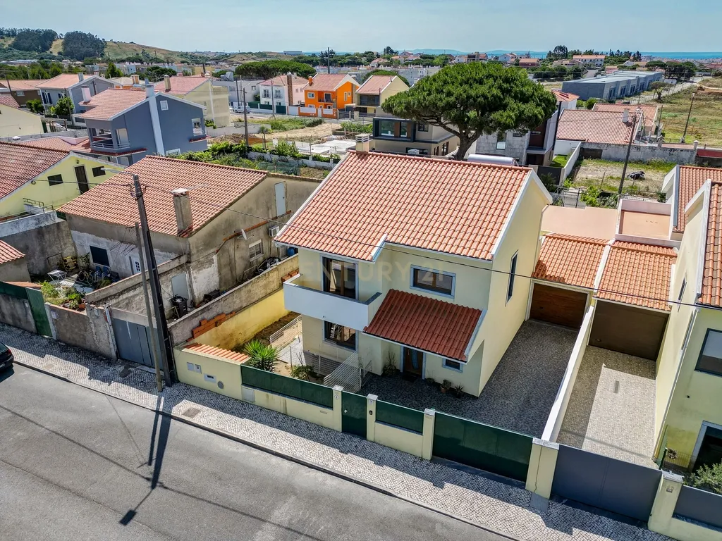 Moradia T4 Isolada Duplex com Box em Adroana, Alcabideche - Image 42