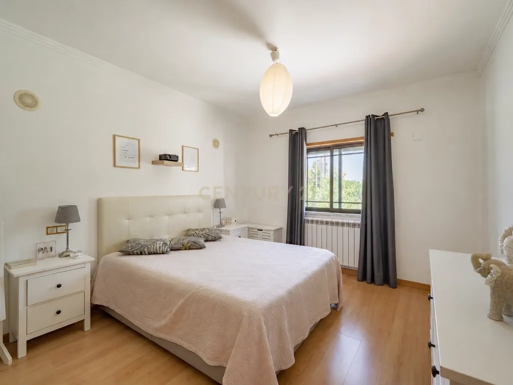 Moderno Apartamento T2 em Amora, Seixal - Image 14