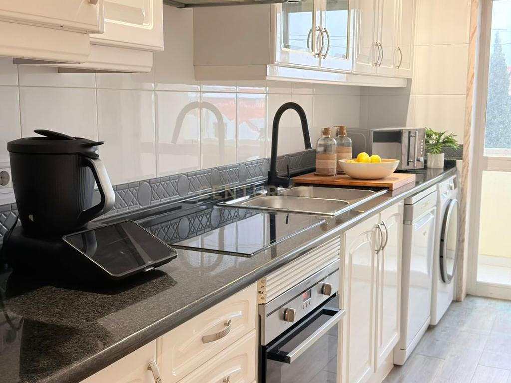 Apartamento T3 com garagem, em São Domingos de Rana, Cascais, - Image 9