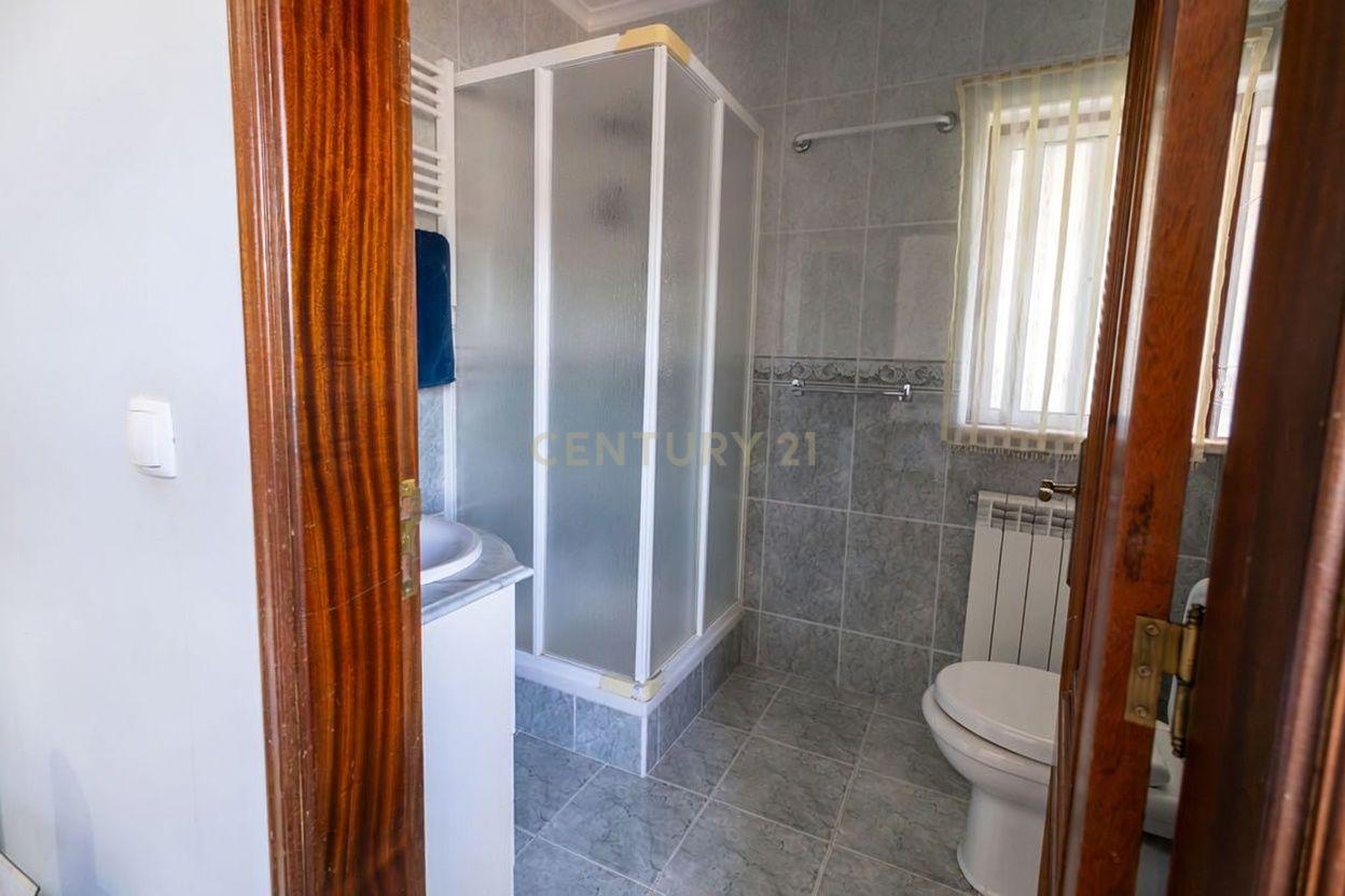 Fotografia 11 de Apartamento T3 no coração da vila de Arganil