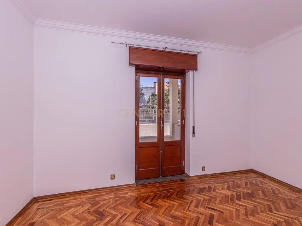 Moradia Isolada com Garagem Box para 2 Carros — Matarraque, S. Domingos de Rana - Image 25