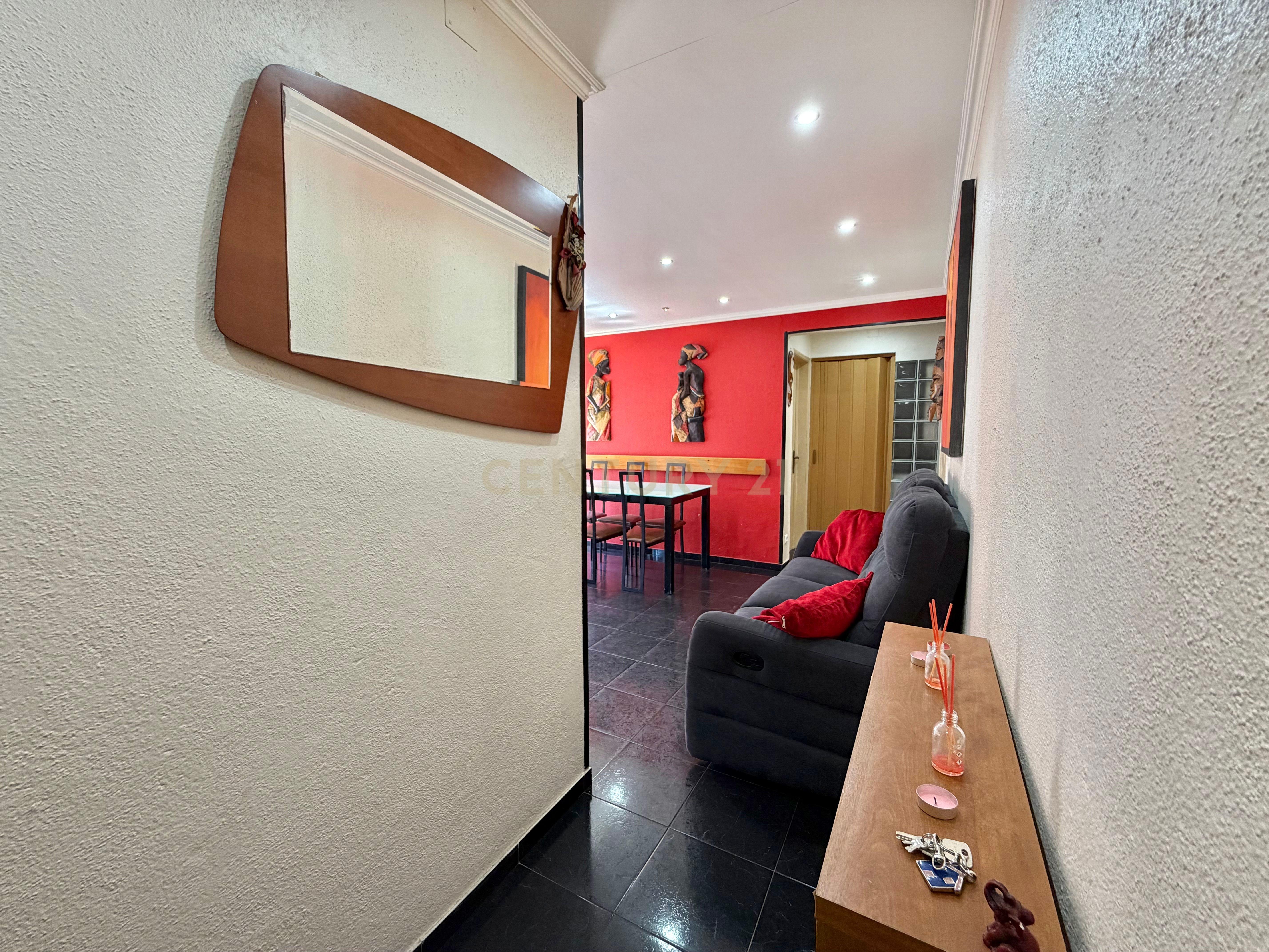 Fotografia 10 de T4 Remodelado no Laranjeiro | Localização Privilegiada e Excelente Potencial de Valorização