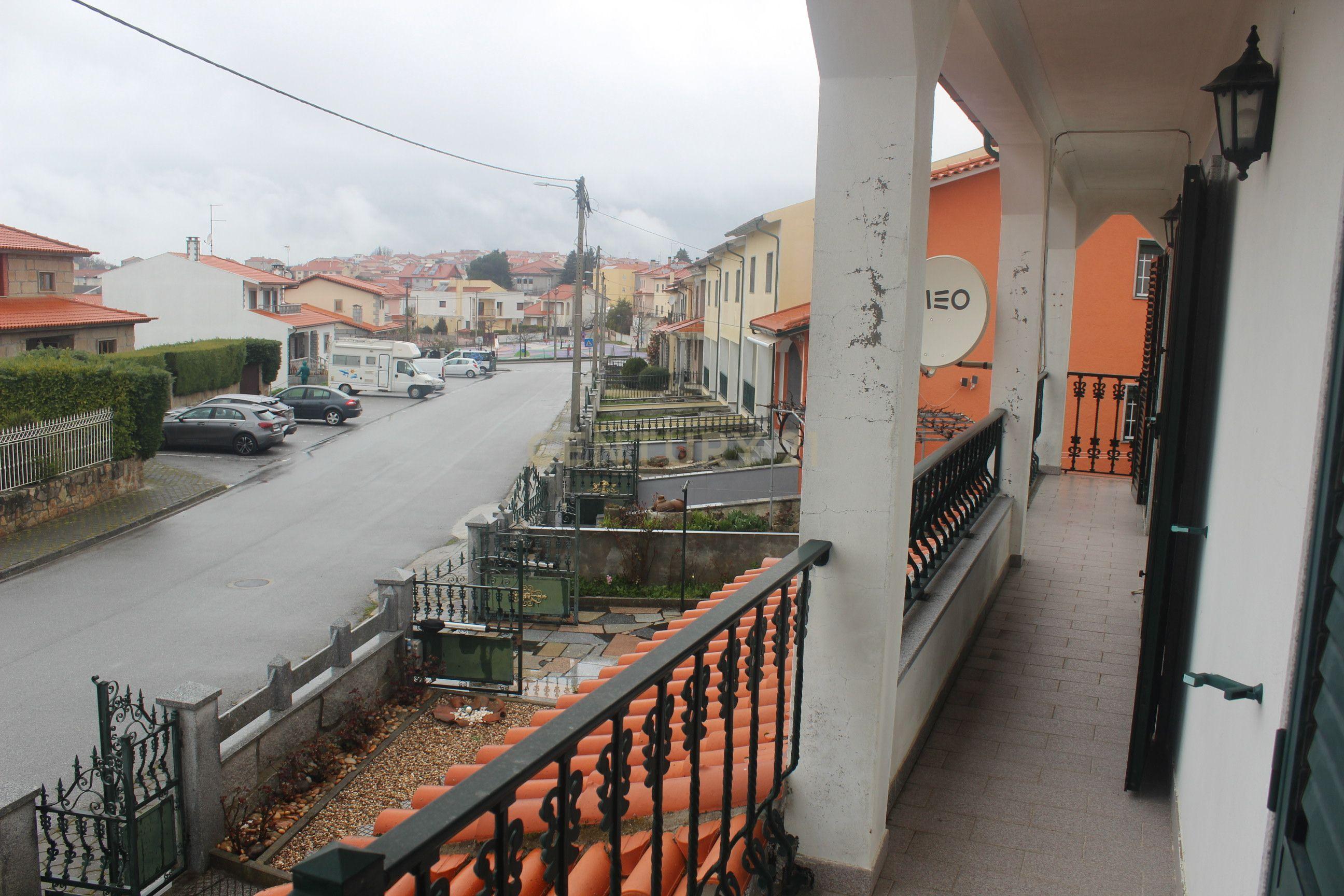 Espaçosa Moradia T7 em Pinhel  - Image 22