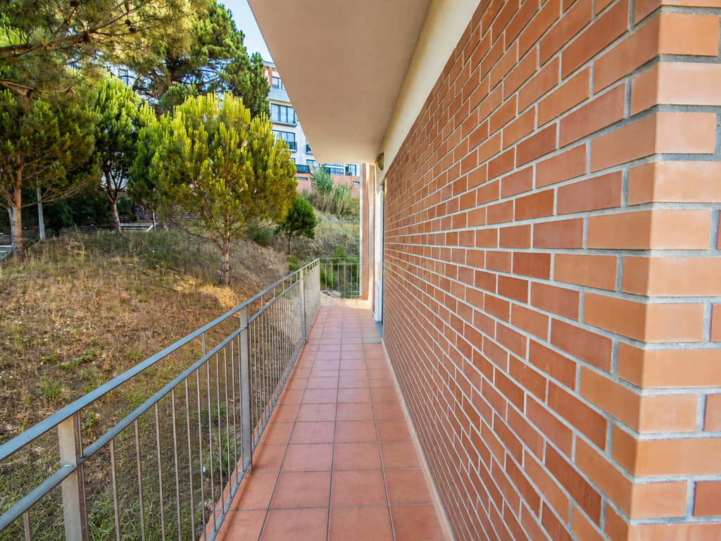 Apartamento T3 com Garagem Dupla na Quinta da Borloteira, Figueira da Foz - Image 11