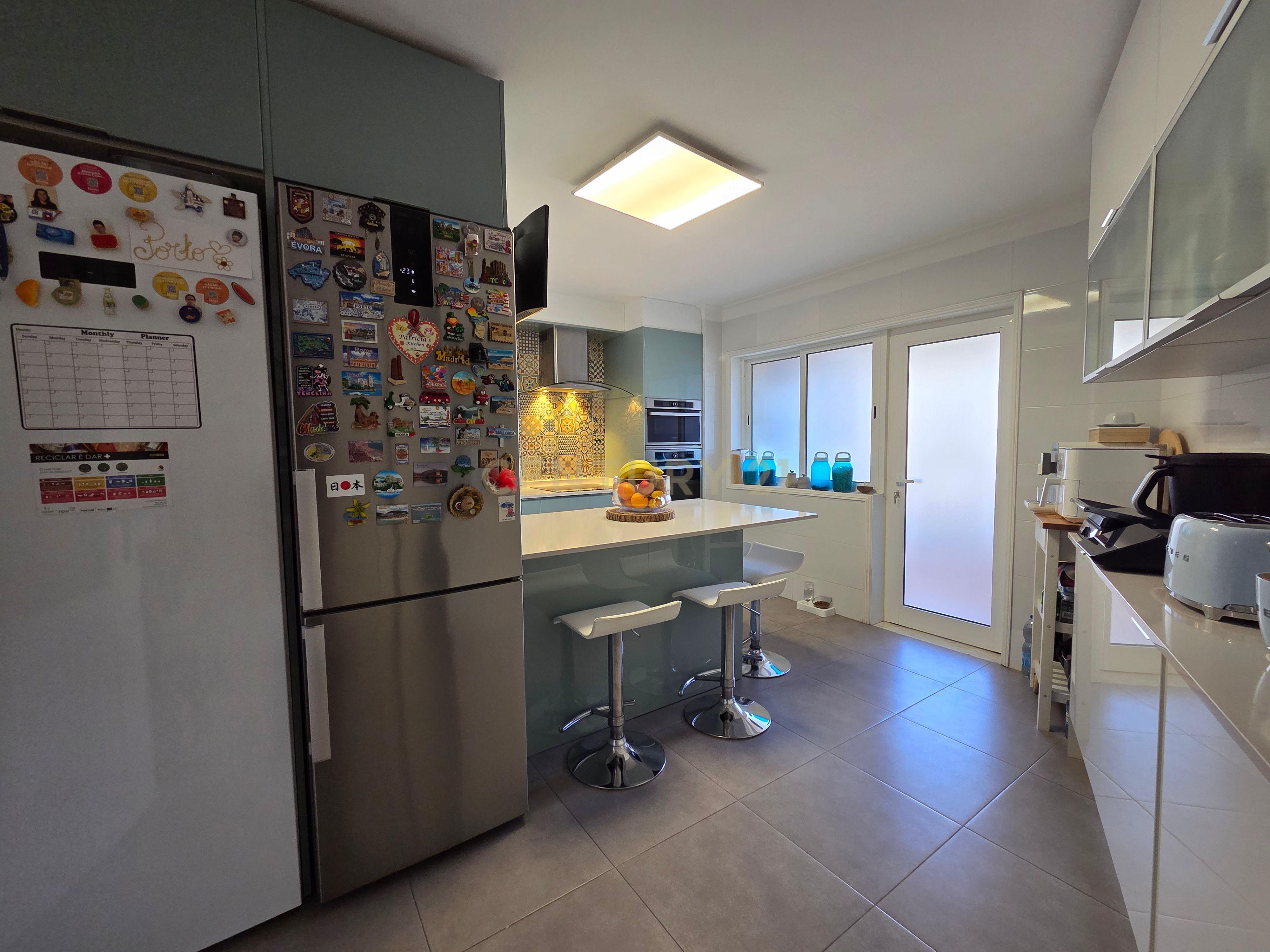 Fotografia 7 de Apartamento T2 | Varanda | Remodelado | Garagem Individual | Centro de Fânzeres