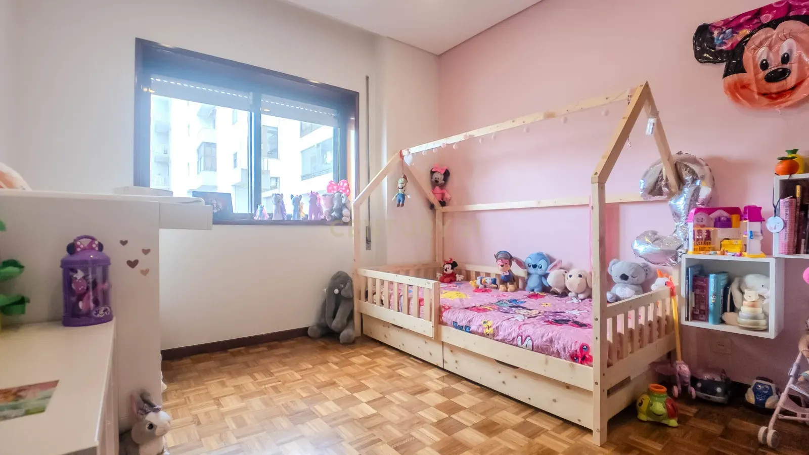 Apartamento T3 em Gondomar com luz natural e boa localização - Image 24