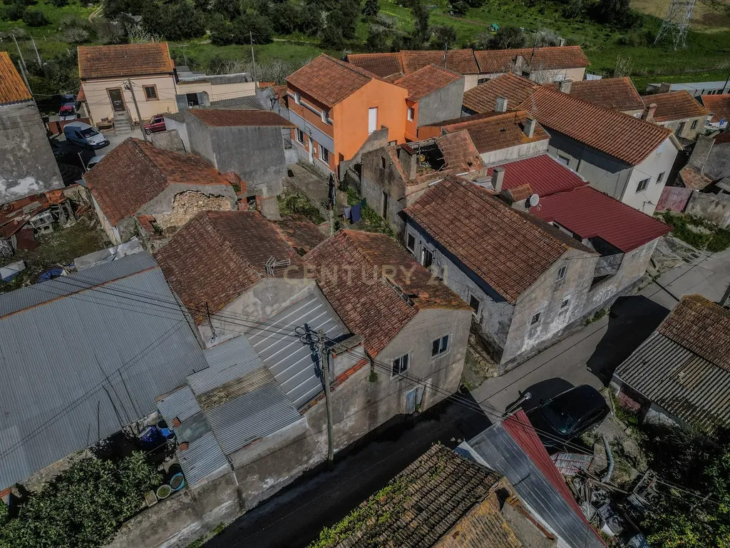 Moradia para reabilitar em Lares, Vila Verde, Figueira da Foz - Image 5