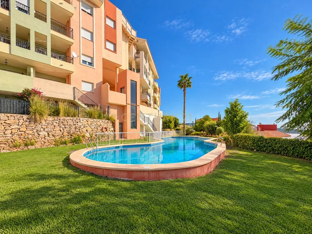 Apartamento totalmente renovado com terraço de 20 m² e piscina em Bonalba - Image 36