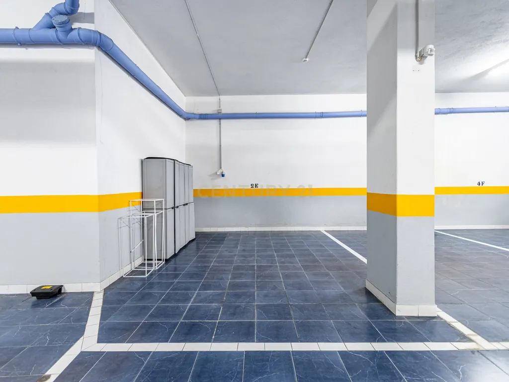 Apartamento T3 com Parqueamento e Arrecadação | Montijo - Image 31