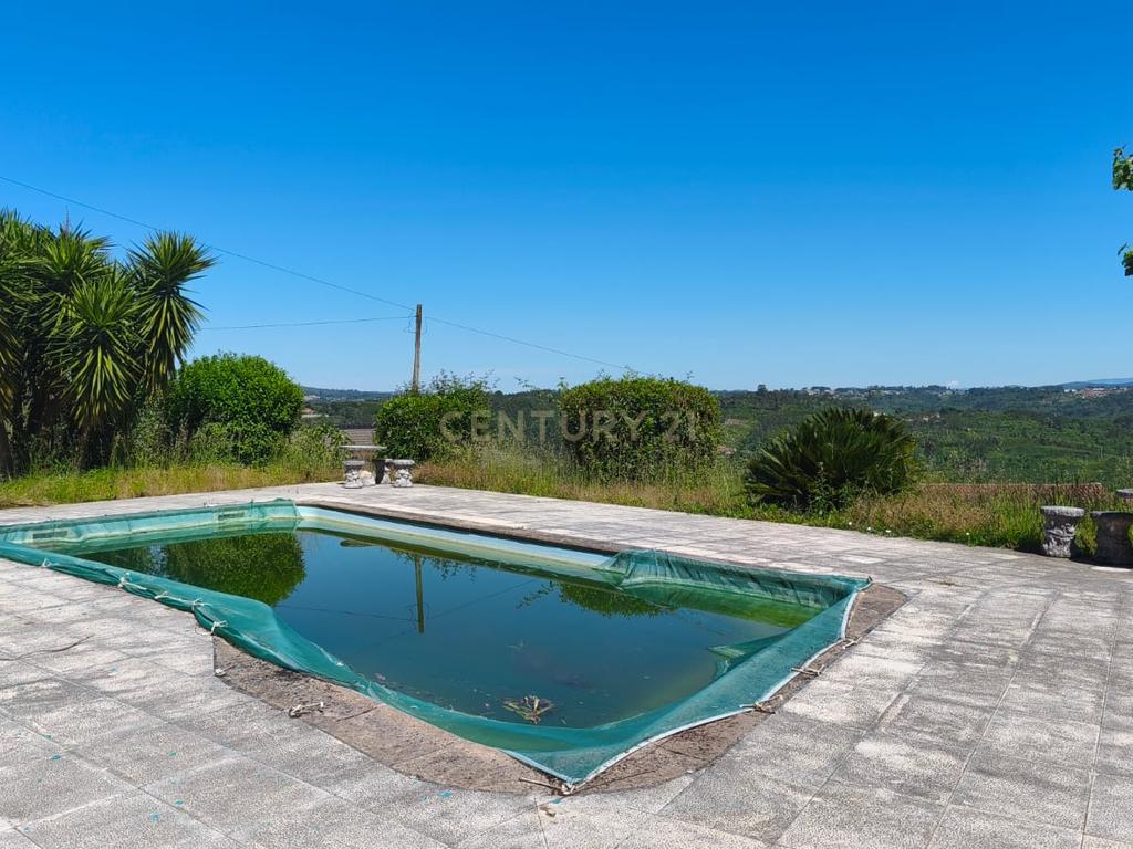 Moradia térrea com piscina e jardim próxima da cidade de Viseu - Image 17