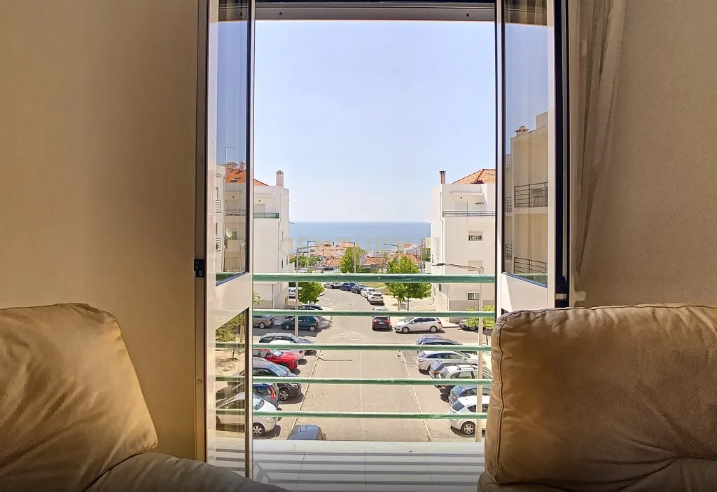 Apartamento com Vista Mar em Nazaré - 3 Quartos - Image 2