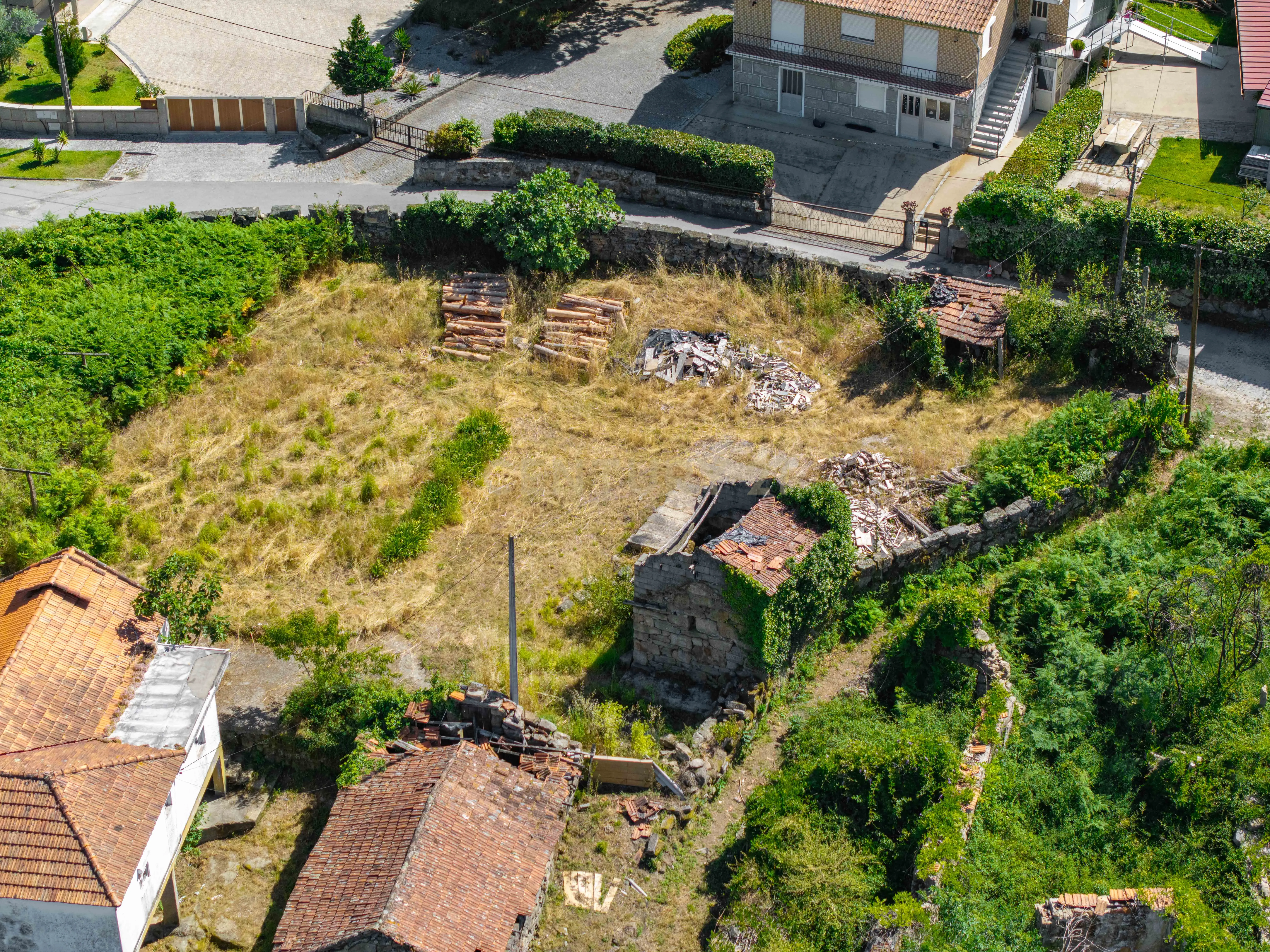 Fotografia 7 de Moradia para Recuperação em Vila Boa do Bispo, Marco de Canaveses