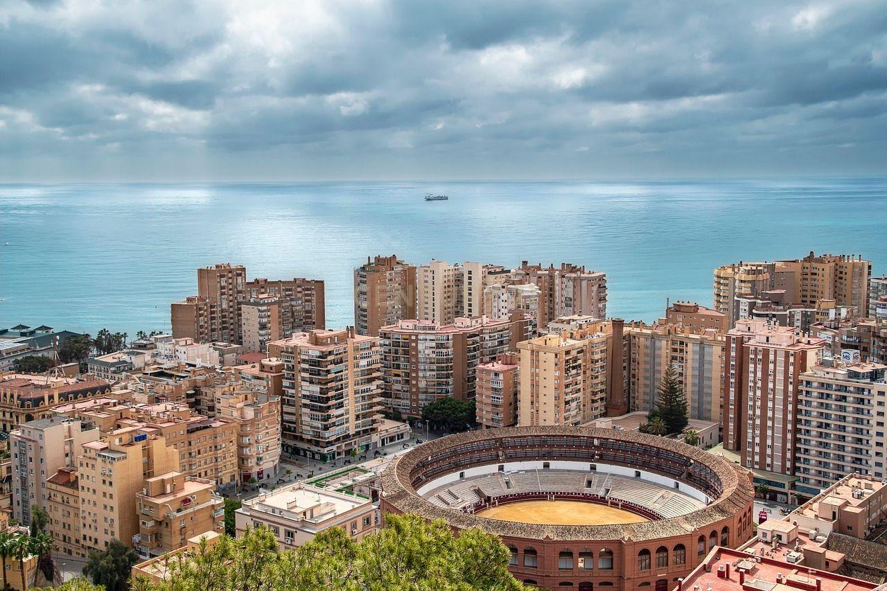 Prédio à venda no centro de Málaga – Oportunidade para investidores - Image 6
