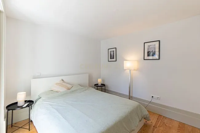 Apartamento T1 de charme com jardim no centro do Porto - Image 19