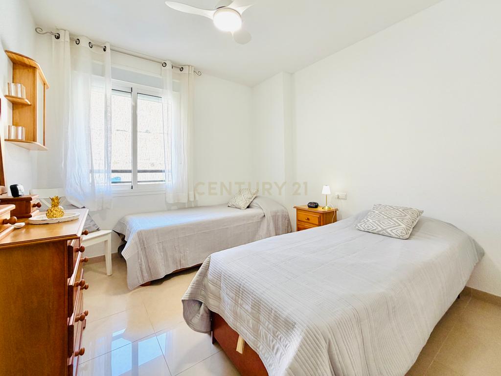 2 quartos | 2 casas de banho | Terraço com vistas para o mar, o golfe e os pores do sol - Image 34