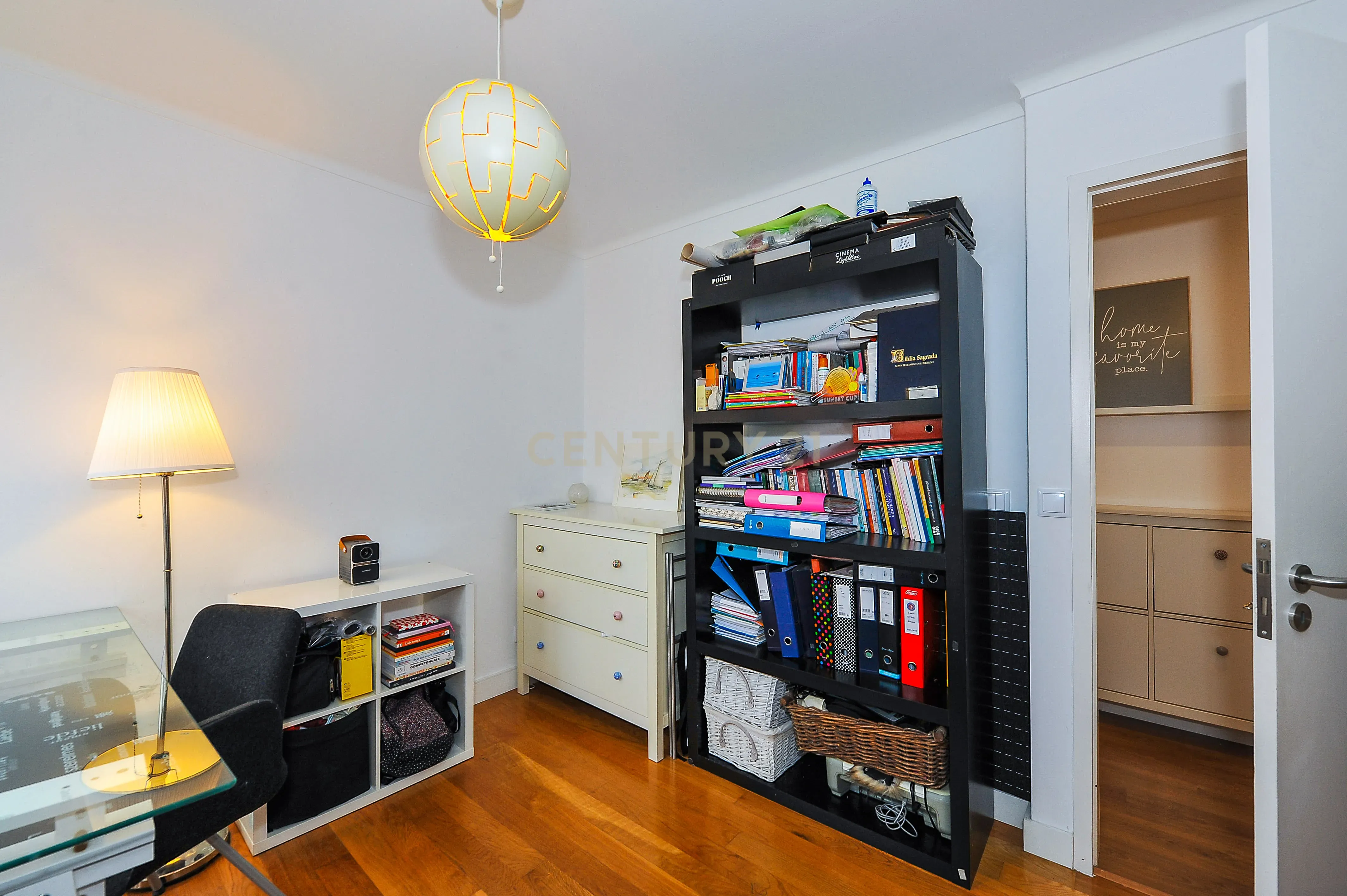 Apartamento T3 renovado e mobilado em Telheiras, a 5 minutos a pé do metro - Image 21