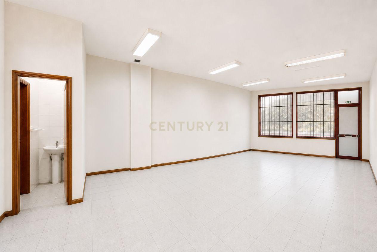 Fotografia 11 de Espaços comerciais para venda em Vila Nova de Gaia