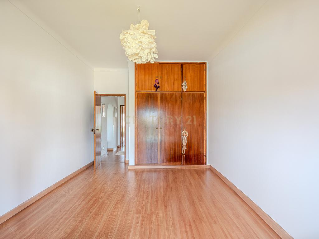 Apartamento T2 de 105m2 com Varanda e Vista Campo – Páteo, Albufeira - Image 22