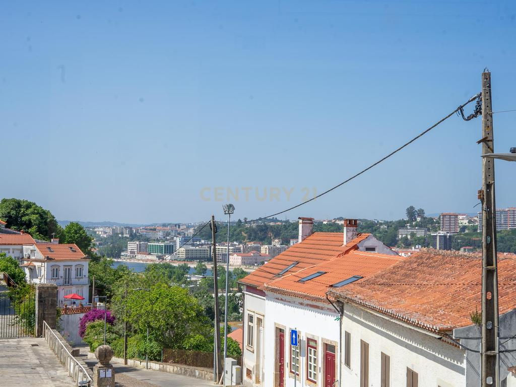 Trespasse de Café‑Bar Junto ao Futuro Hotel 5★ no Mosteiro Novo de Santa Clara – Coimbra - Image 42