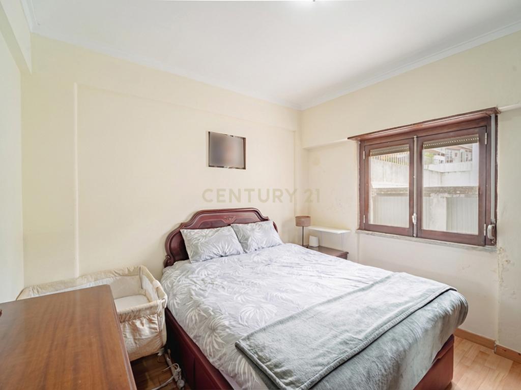 Apartamento T2 em Cacilhas – Excelente Localização - Image 17