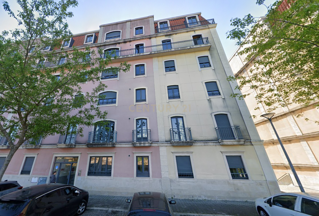 T2 no Empreendimento da Quinta da Seara - Image 17