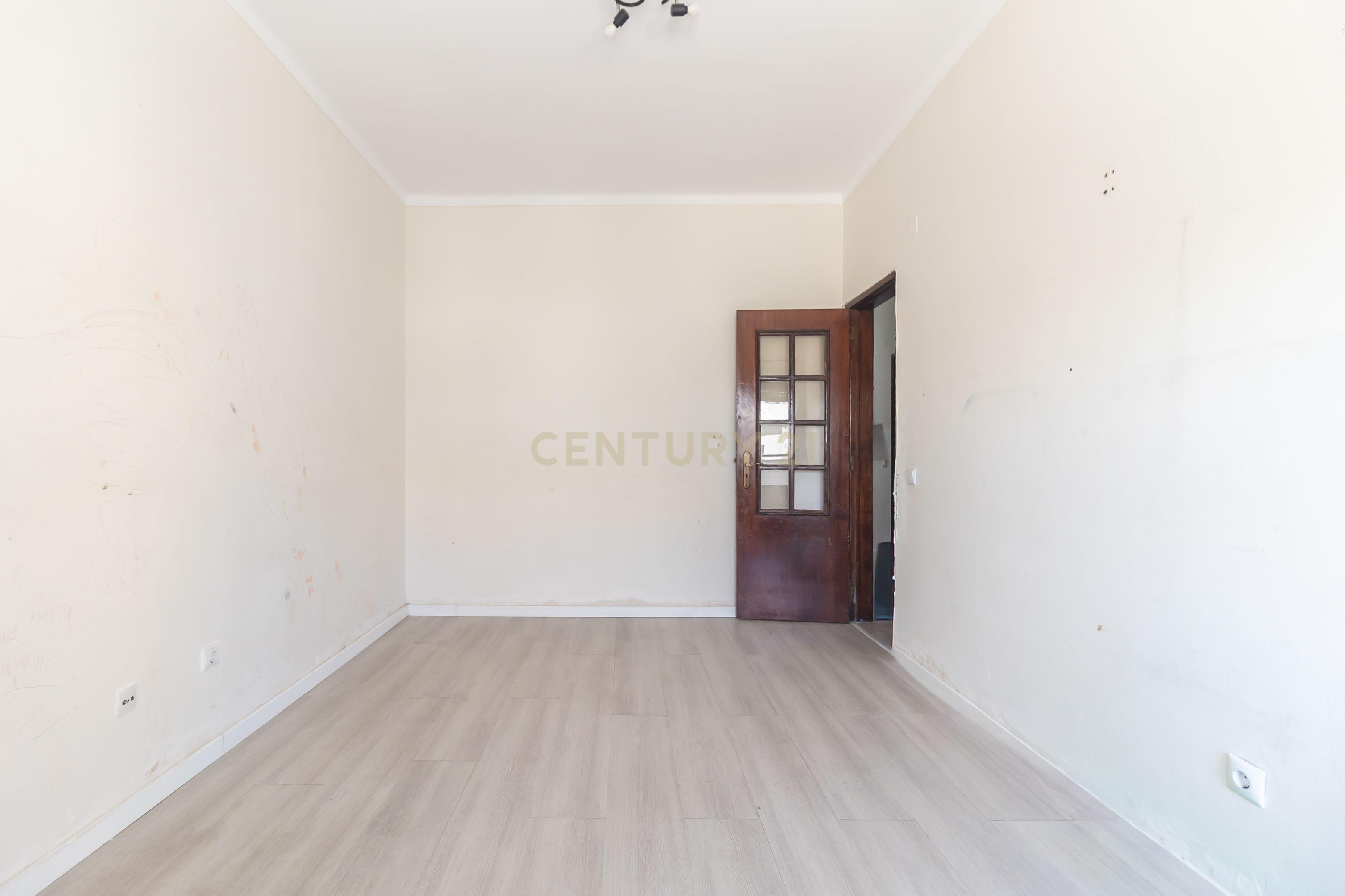Fotografia 9 de Apartamento de 4 assoalhadas na Amora
