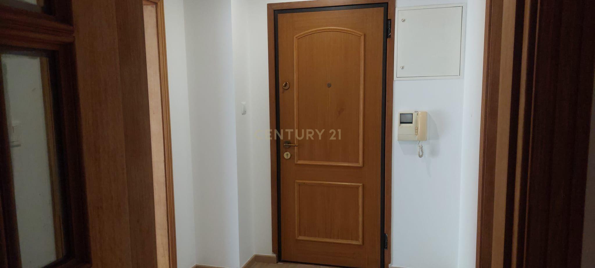 Fotografia 4 de Apartamento Moderno na Ramada para Arrendamento