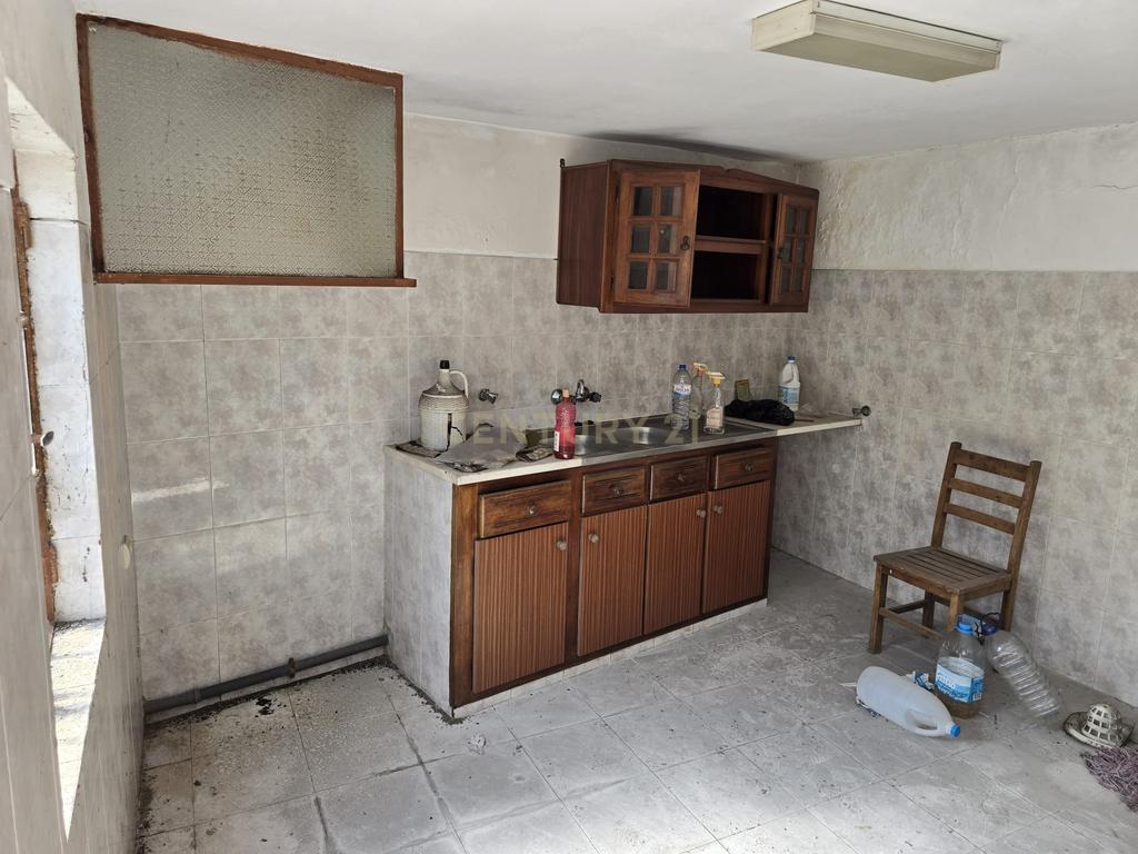 Moradia com 2 apartamentos em Odivelas - Image 25