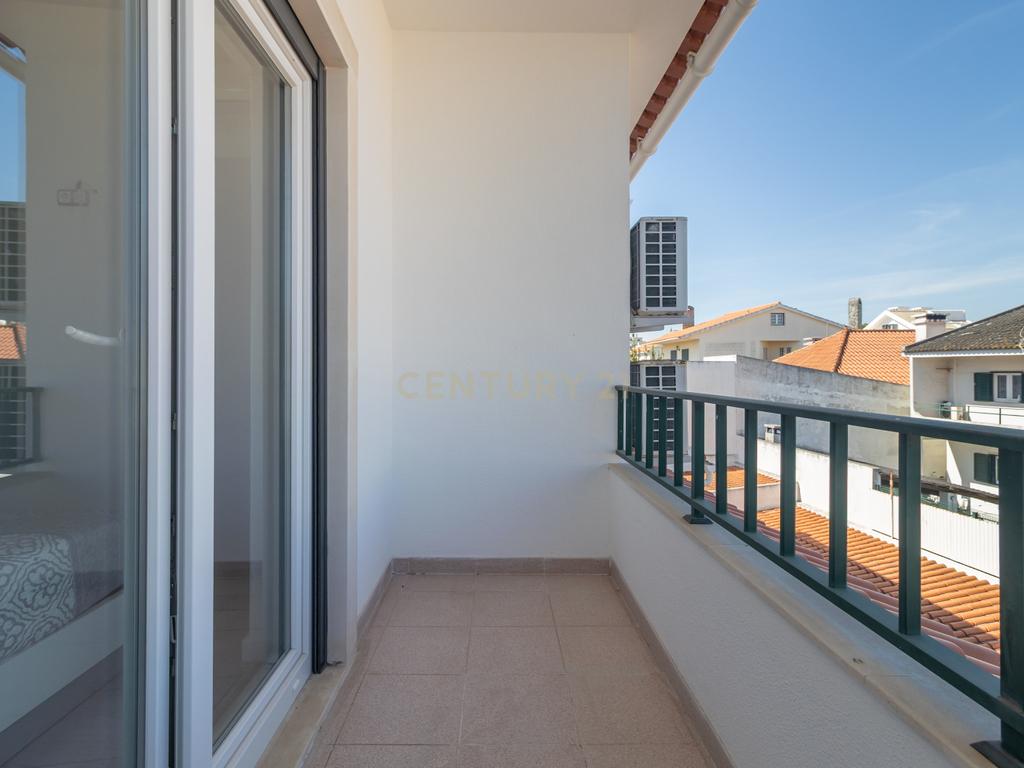 Moradia T5 - Charneca da Caparica - Image 27
