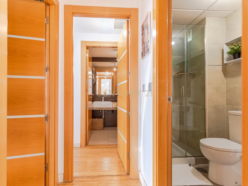 Apartamento T2 com Terraço em Granada, Andalucía - Image 18