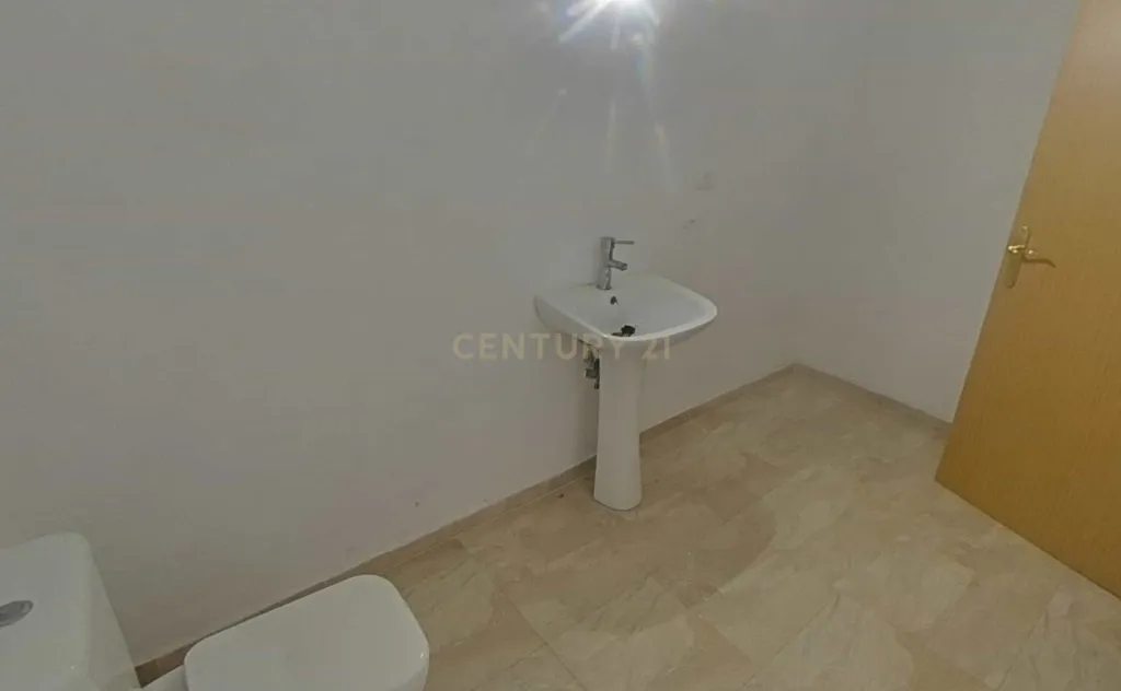 Espaço comercial à venda – Calle Romeu Corbera Nº 11, Valência - Image 20